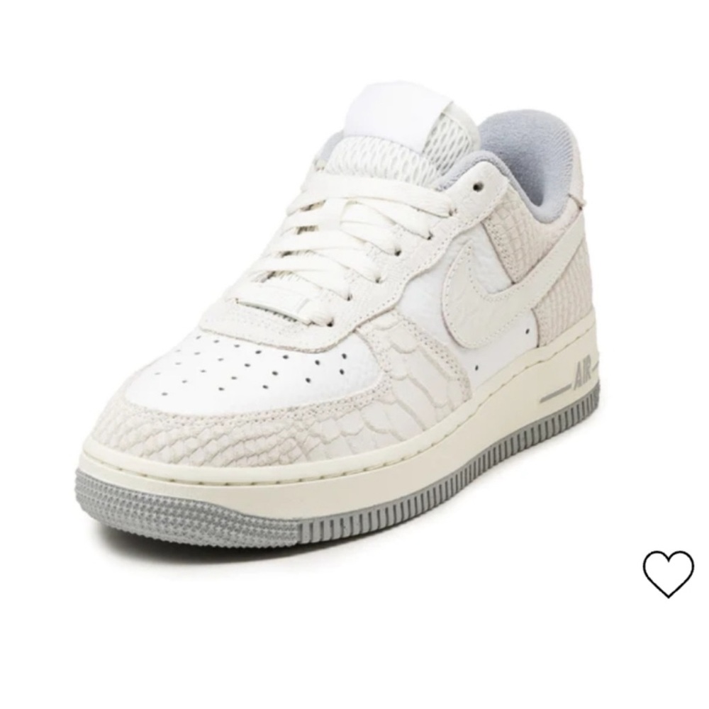 NIKE WMNS AIR FORCE 1 '07 *WHITE PYTHON* New never worn